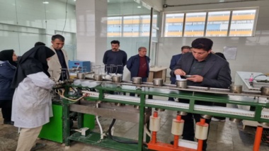 تأکید بر شفافیت در عیارسنجی چغندرقند و صیانت از حقوق چغندرکاران در بازدید از کارخانههای قند میاندوآب و مهاباد