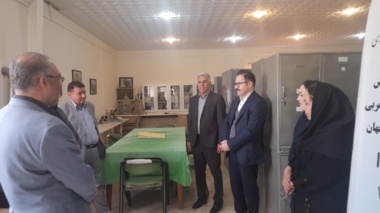 حضور رئیس سازمان زندان‌های ارومیه در مرکز تحقیقات کشاورزی آذربایجان غربی